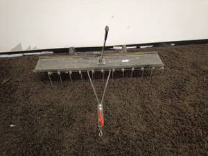 lot 110 image: Heavy Duty Lawn Dethatcher with Wheels