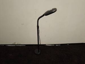 lot 133 image: Flexible Floor Lamp with 27W Fluorescent Bulb