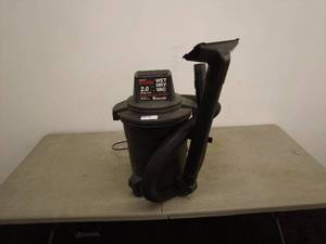 lot 164 image: Craftsman 2.0 Peak HP WetDry Vac - 6 Gallon