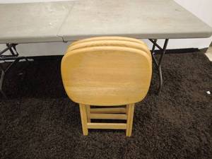 lot 176 image: Set of 3 Wooden Folding Tray Tables