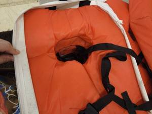 lot 199 image: Marine Max Life Jackets with Storage Bag - Set of 4