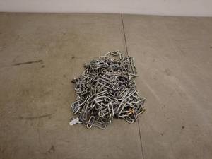 lot 23 image: Set of Heavy-Duty Tire Chains