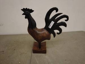 lot 50 image: Handcrafted Wooden Rooster Figurine