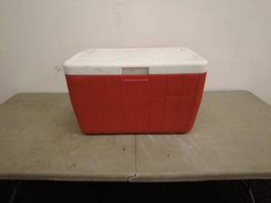 lot 209 image: Coleman Red Cooler