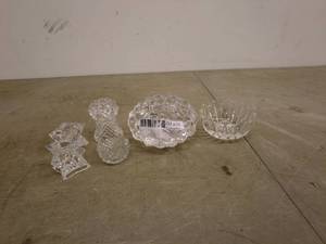 lot 232 image: Crystal Decorative Items and Orrefors Sweden Bowl