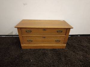 lot 244 image: Vintage Wooden 2-Drawer Storage Chest