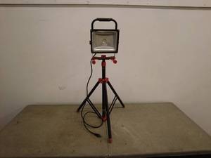 lot 253 image: Husky Model K40011 LED Work Light on Tripod Stand