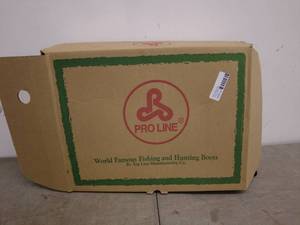 lot 269 image: Pro Line Deluxe Insulated Waterproof Fishing and Hunting Boots - Size 10