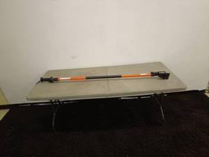 lot 285 image: Remington Electric Pole Saw 8-Foot