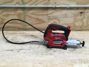 lot 11 image: MILWAUKEE M18 18V Lithium-Ion Cordless Grease Gun 2-Speed (Tool-Only)
