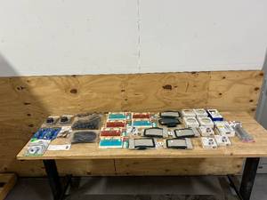lot 147 image: Lot of Miscellaneous Items