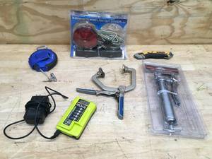 lot 69 image: Lot of miscellaneous tools