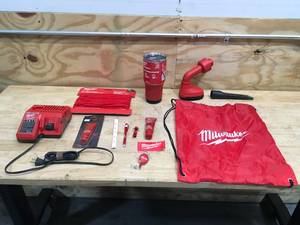 lot 70 image: Lot of various Milwaukee Products