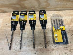 lot 96 image: DEWALT Lot of Various Bits (please see description)