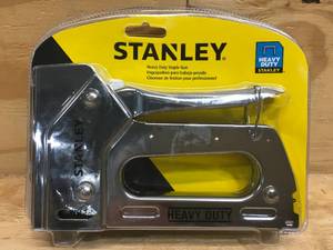 lot 49 image: Stanley heavy duty staple gun