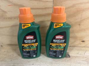 lot 184 image: ORTHO Lot of 2- 32oz Bottles of WeedClear Lawn Weed Killer