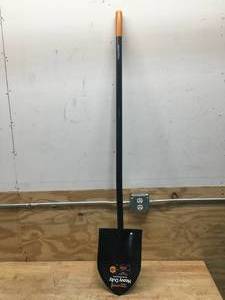 lot 177 image: Fiskars Heavy Duty Digging Shovel