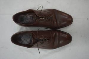 lot 7 image: Mens Brown Dress Shoe Size 12