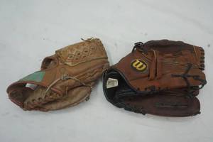 lot 35 image: JCPenney & Wilson Genuine Leather Sports gloves