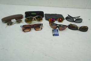 lot 39 image: Variety of Sunglasses and cases