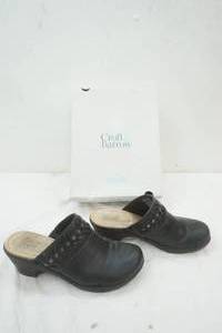 lot 78 image: Womens Size 9.5M Black Shoes Croft & Barrow Ortho lite