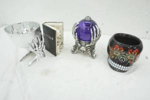 lot 80 image: Skeleton Decor