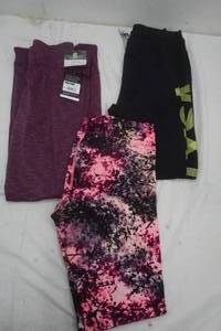 lot 125 image: Three Pairs of Girls Leggings Size L 10-12