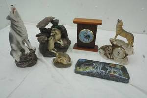 lot 129 image: Wolf Decor
