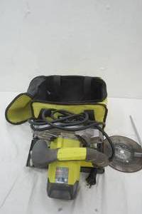 lot 178 image: Ryobi 7 14 Circular Saw with Bag and extra blade
