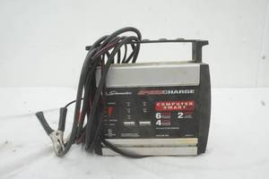 lot 199 image: Schumacher 62 AMP Battery Charger