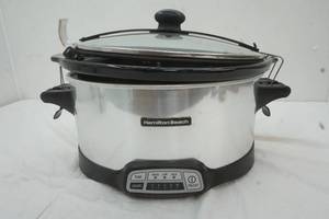 lot 208 image: Hamilton Beach Crock Pot