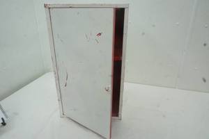 lot 298 image: Metal Locker