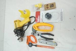 lot 334 image: Hardware, Oil spout, Fuses and more
