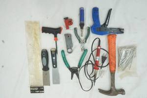 lot 355 image: Hand Tools