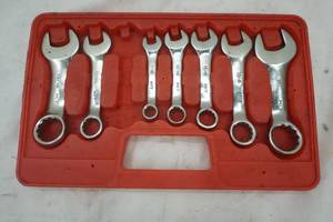 lot 366 image: Crescent Wrenches in red case