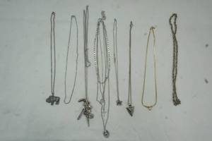 lot 443 image: fashion chains