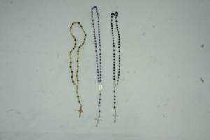 lot 447 image: rosary necklace
