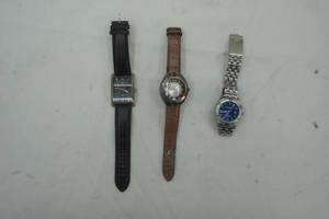 lot 448 image: fashion watches