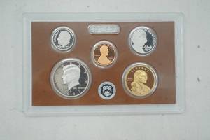 lot 453 image: mint sets