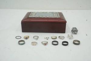 lot 464 image: variety of rings