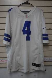lot 491 image: Cowboys Jersey