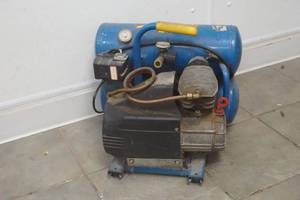 lot 501 image: air compressor