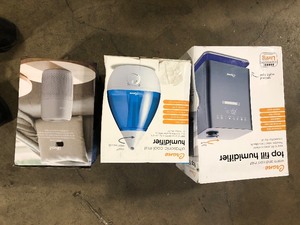 lot 13 image: Lot of Assorted Humidifiers Various Models and Conditions    Customer Returns See Pictures
