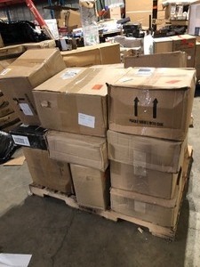 lot 17 image: Pallet of Mixed Assorted Ceramic Flooring Various Models and Conditions Customer Returns See Pictures