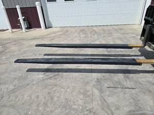 lot 13 image: Pallet Fork Extensions 8