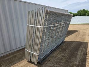 lot 9 image: Portable Construction Fencing 10