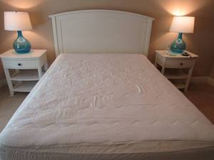 lot 9 image: Sleep Number Bed