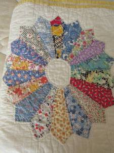 lot 20 image: Stunning Antique Handmade Cotton Quilt in yellow Daisy Pattern