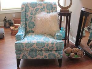 lot 51 image: Ethan Allen  Arm Chair with custom upholstery and  Crate & Barrel  White Feather & Down  Texture Decorator Cushion