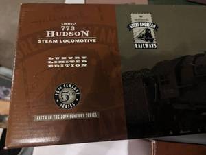 lot 89 image: Lionel Hudson Steam Loco